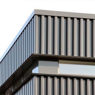 Industriebau in Warstein-Allagen, Umbau und Erweiterung